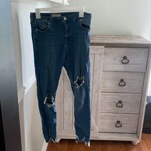 Free People Ripped Skinny Jean, Size 29